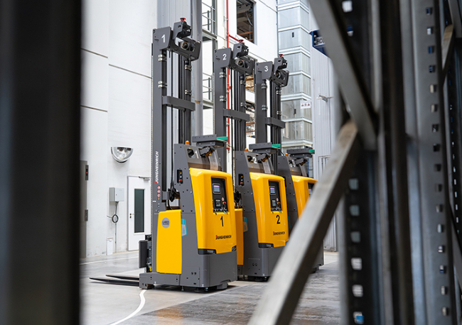 Foto Diesel Technic apresenta sistema de transporte sem condutor em intralogística.